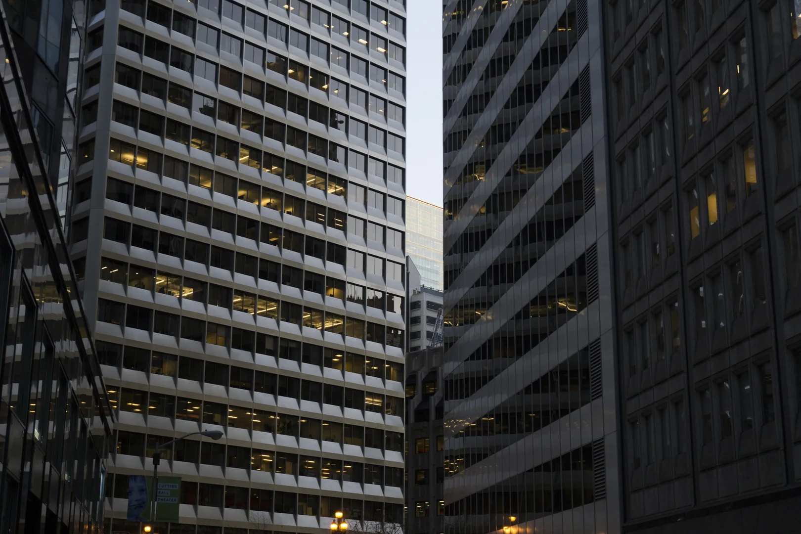 Edifícios comerciais em perspectiva